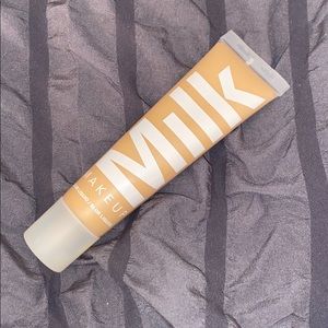 Milk makeup Blur liquid matte foundation
